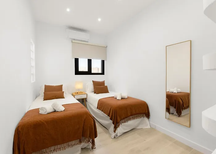 Cactus - Large Private Plot - Heated Pool & Bbq - Luxury Vacation